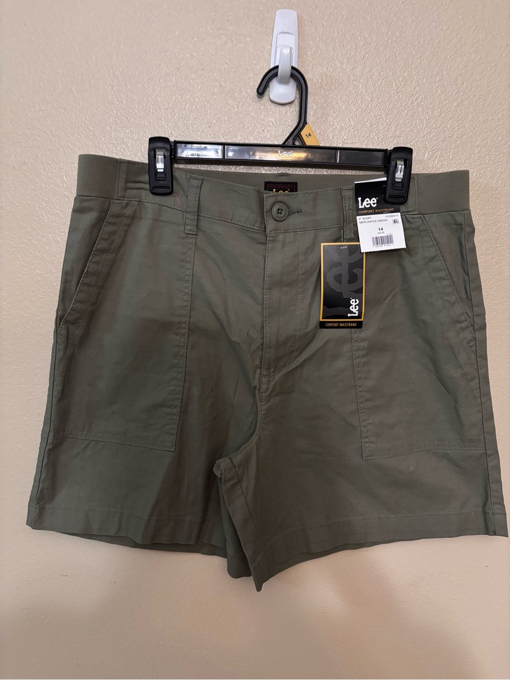 Women’s 6 inch short